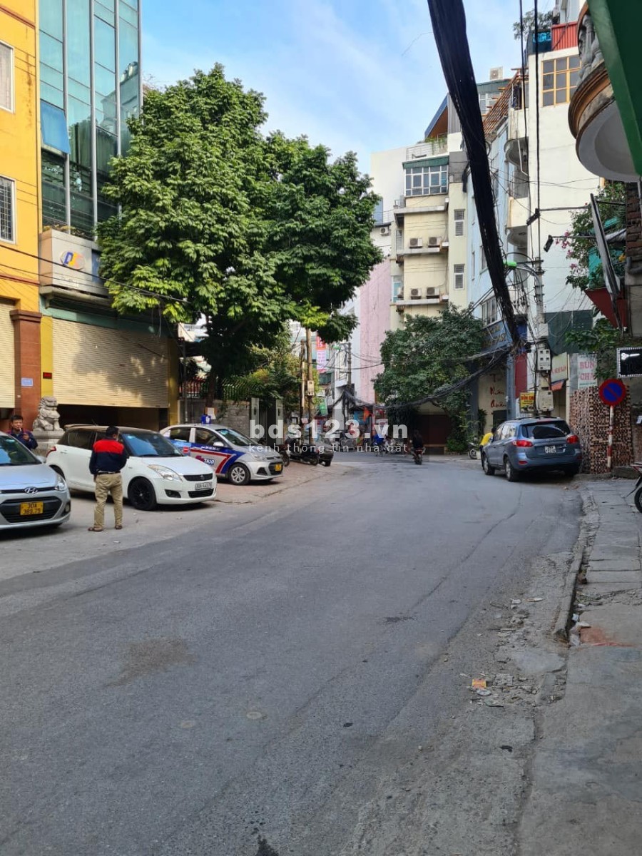Bán đất mặt phố Hoàng Ngân, vài ô tô tránh, mặt tiền rộng, diện tích 91m2, giá bán 20 tỷ