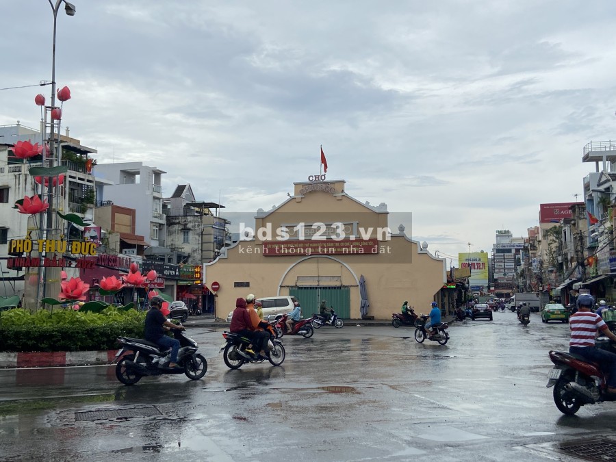 Trung tâm Tp.Thủ Đức giá 2tỷ 800 nhà cấp 4 hẻm đường Kha Vạn Cân, Linh Đông, Thủ Đức