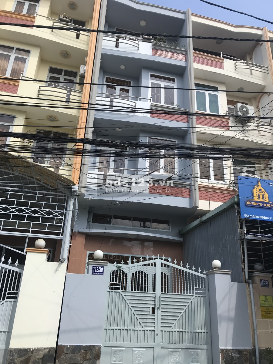 Cần bán gấp nhà mặt hẻm lớn thông thoáng, đường không ngập nước, liên hệ 0949556979