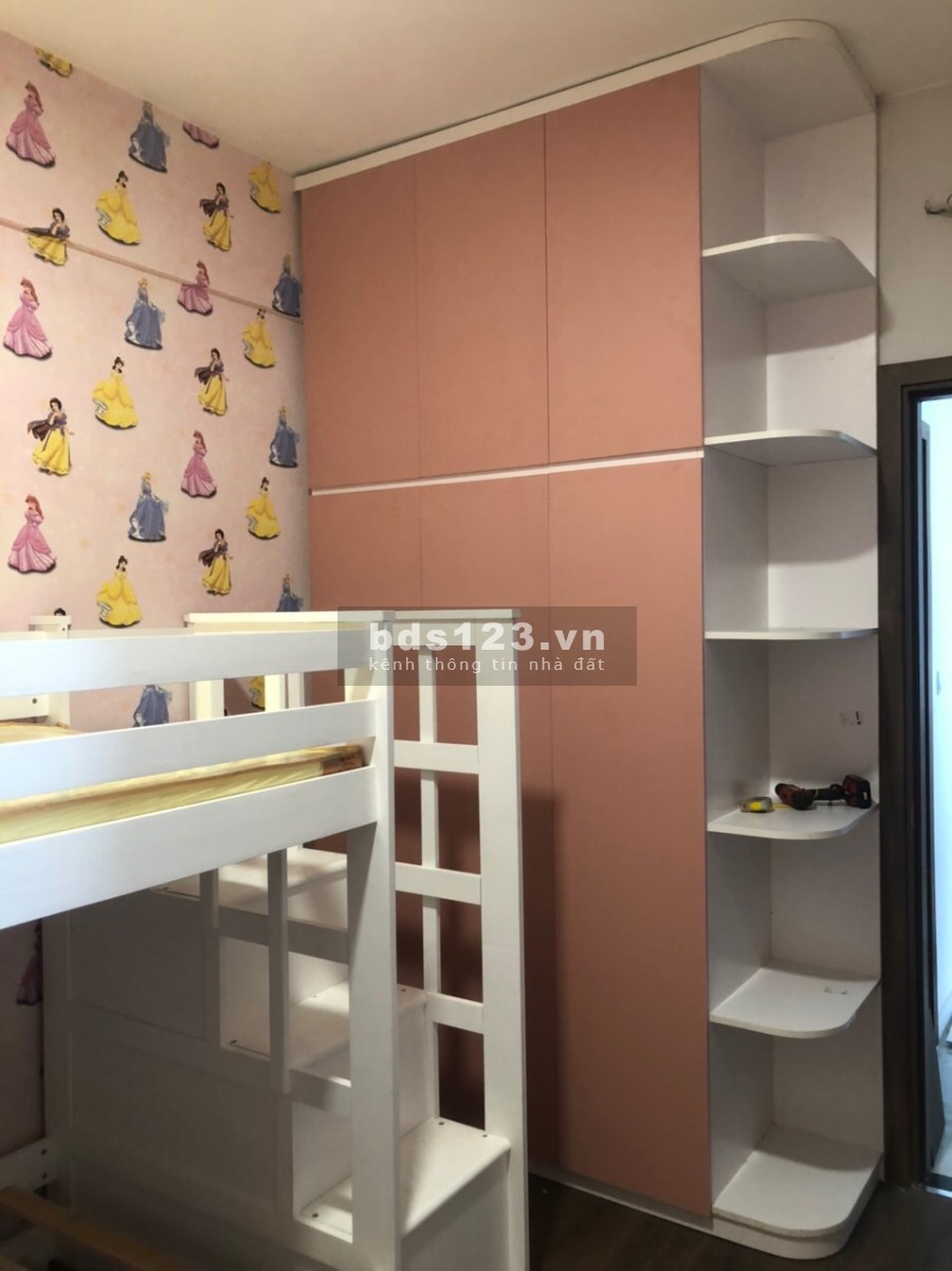 Mình cần tim nữ share 1 phòng trong căn hộ Opal Boulevas, giá 3.5 triệu/háng, lh 0917550229