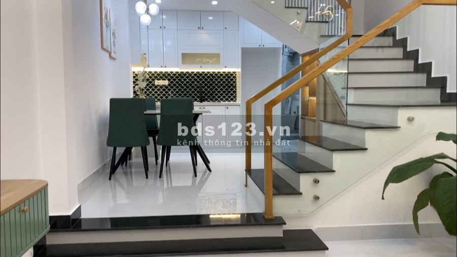 Nhà mới 100% ngay trung tâm Hải Châu giá rẻ bất ngờ, LH Minh Nguyen 0935112151