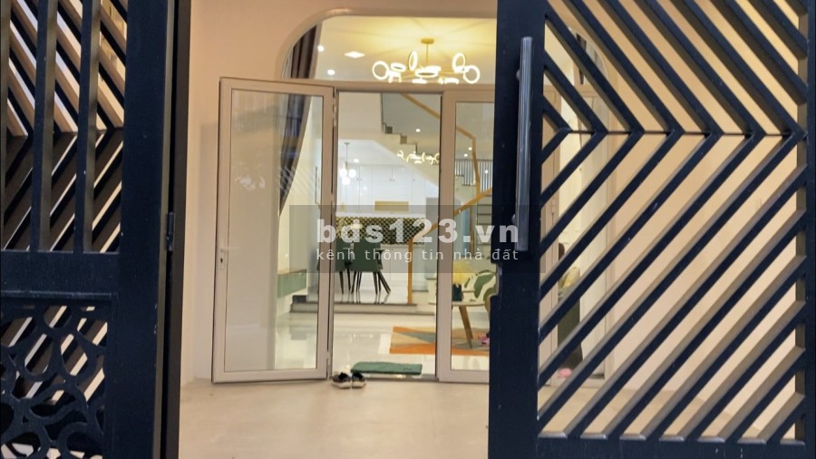 Nhà mới 100% ngay trung tâm Hải Châu giá rẻ bất ngờ, LH Minh Nguyen 0935112151