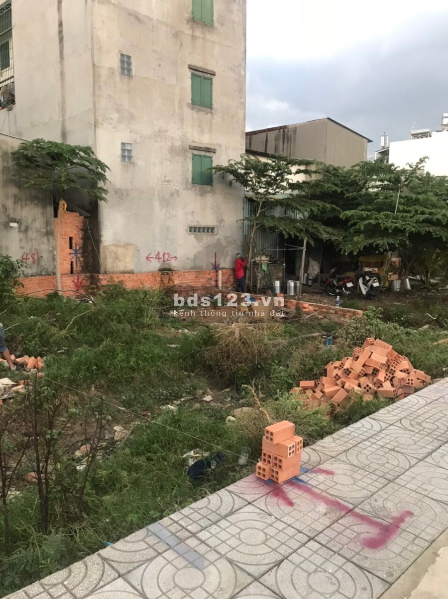 Chủ gửi 3 lô ngay ngã 4 cổng KCN Vĩnh Lộc A, mặt đường lớn, SHR, XDTD, QL1A rẽ vào 50m
