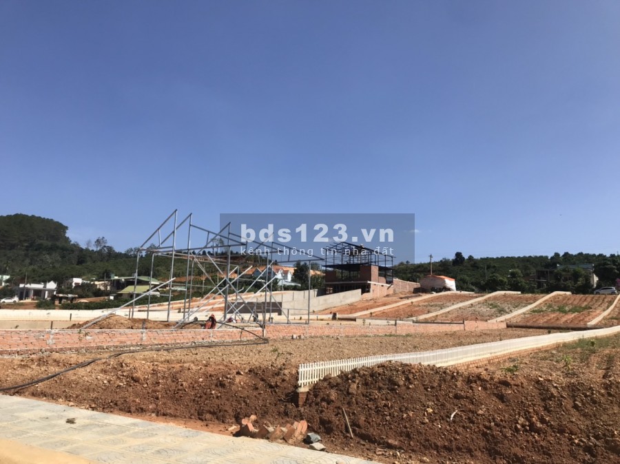 Bán đất nền Tại Mê Linh Gần KDL Chuồn Chuồn giá bán 2.5 tỷ view thoáng đẹp