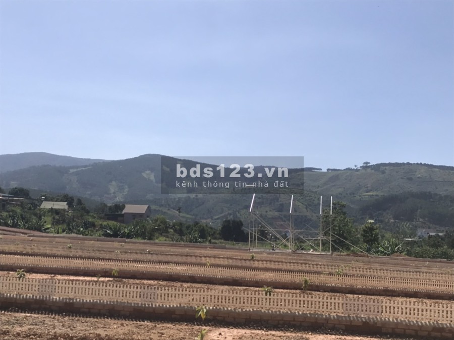 Bán đất nền Tại Mê Linh Gần KDL Chuồn Chuồn giá bán 2.5 tỷ view thoáng đẹp