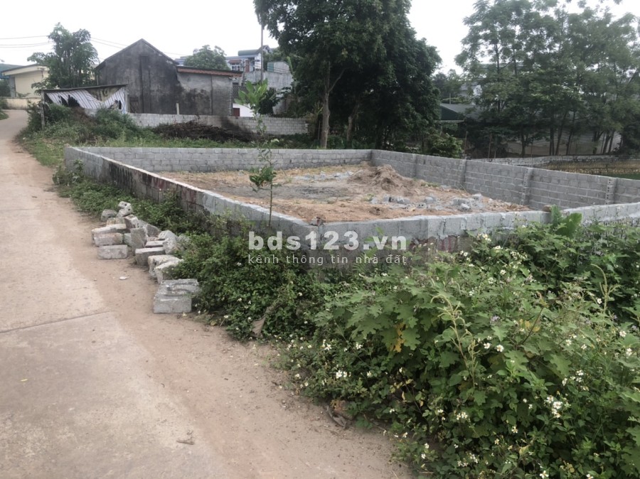 Chính chủ cần bán diện tích 100m2 đất tại Quốc Oai hướng tốt giá đầu tư sinh lời