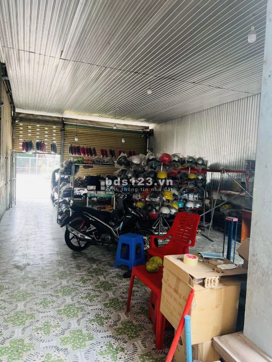 Bán nhà mặt tiền KD Chợ KP4, SHR, DT 11x38, Giá 9.8 Tỷ (Hỗ trợ vay ngân hàng)