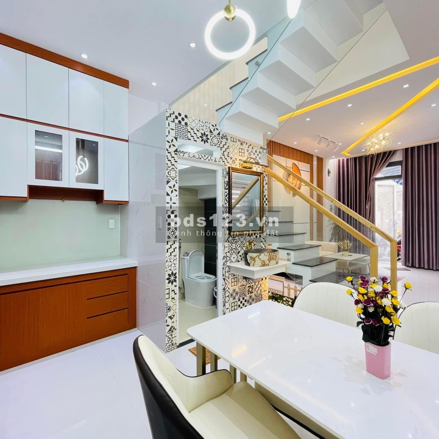 Nhà Thống Nhất P16 Quận Gò Vấp giá bán 4Tỷ3 còn bớt cho khách thiện chí, lhcc