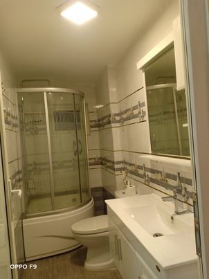 Bán Nhà Trường Chinh, lô góc 50m ô tô tránh, 40m2 mặt tiền 4m giá 4,65 tỷ.