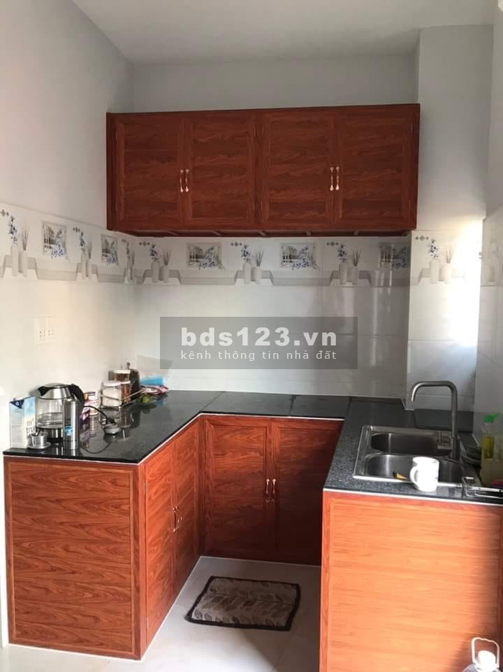 Bán nhà Quận Bình Thạnh, hẻm xe hơi đỗ cửa hẻm thông nhà mới mua ở ngay, nhỉnh 4 tỷ