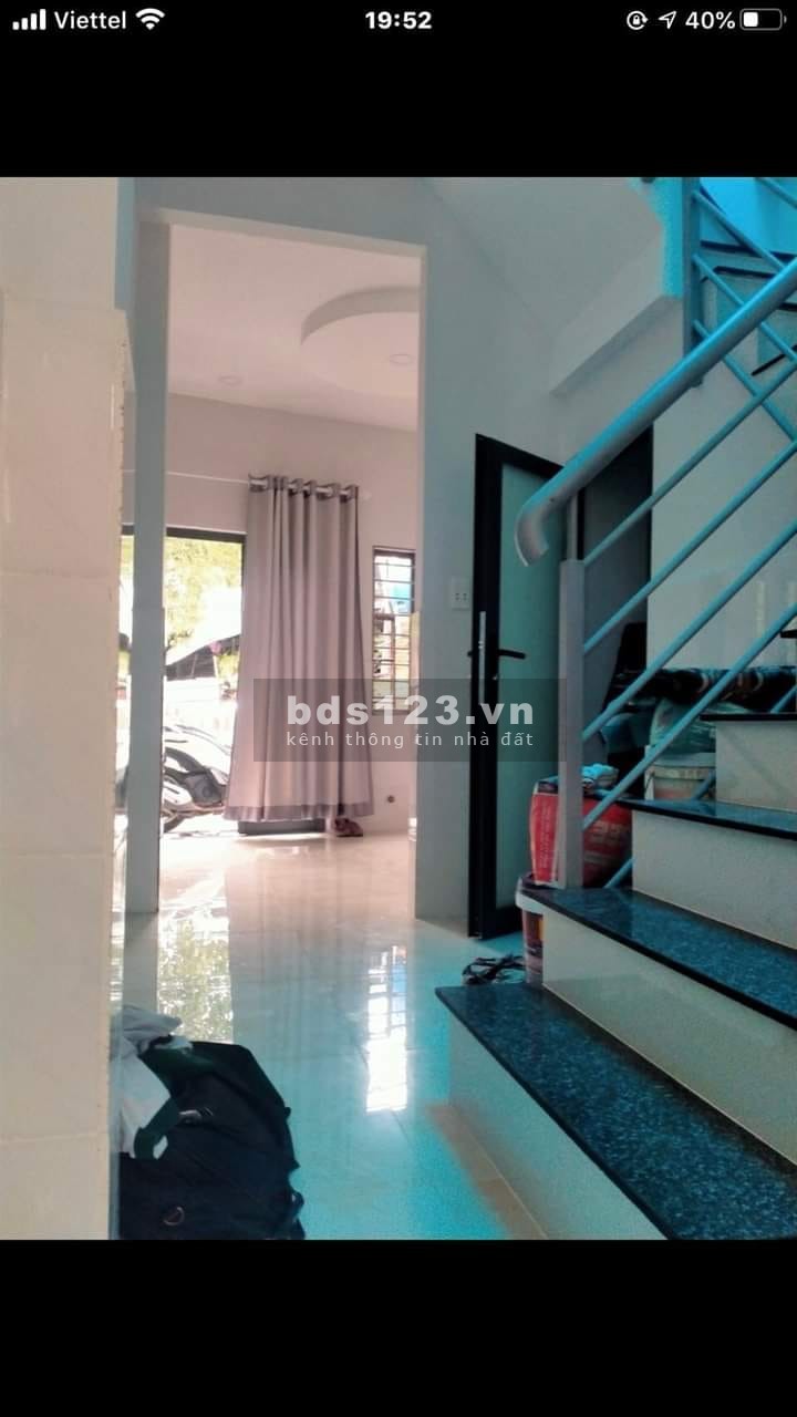 Bán nhà Quận Bình Thạnh, hẻm xe hơi đỗ cửa hẻm thông nhà mới mua ở ngay, nhỉnh 4 tỷ