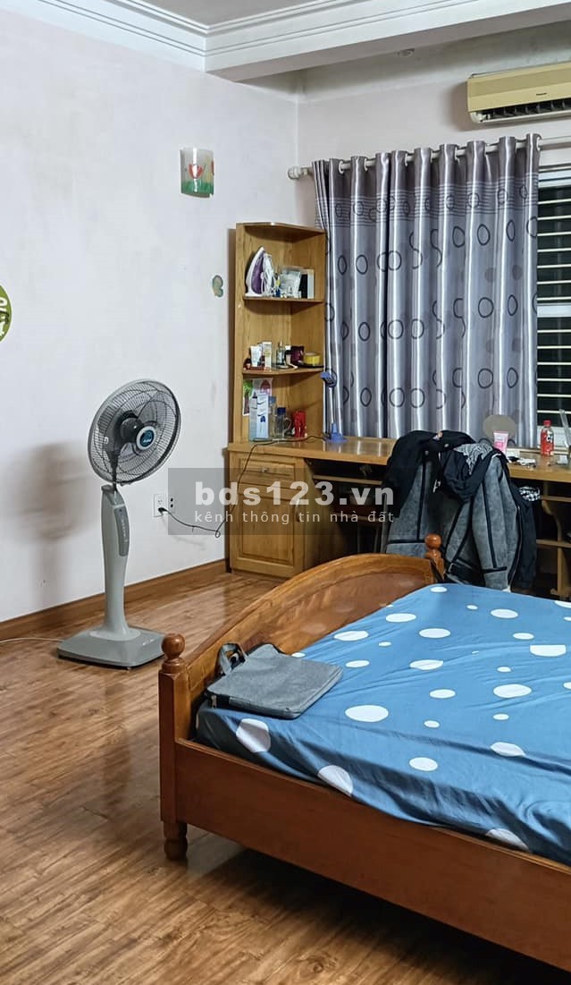 Bán nhà Hoàng Mai, nở hậu 2 mặt thoáng trước nhà xe ba gác tránh, 30m ra ngõ ô tô