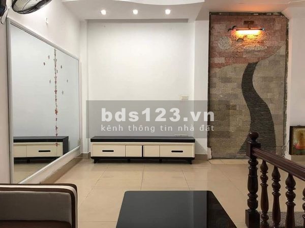 Bán nhà Cầu Diễn ô tô vào nhà dtsd 50m2, giá nhỉnh 4 tỷ thương lượng, liên hệ 0982954858