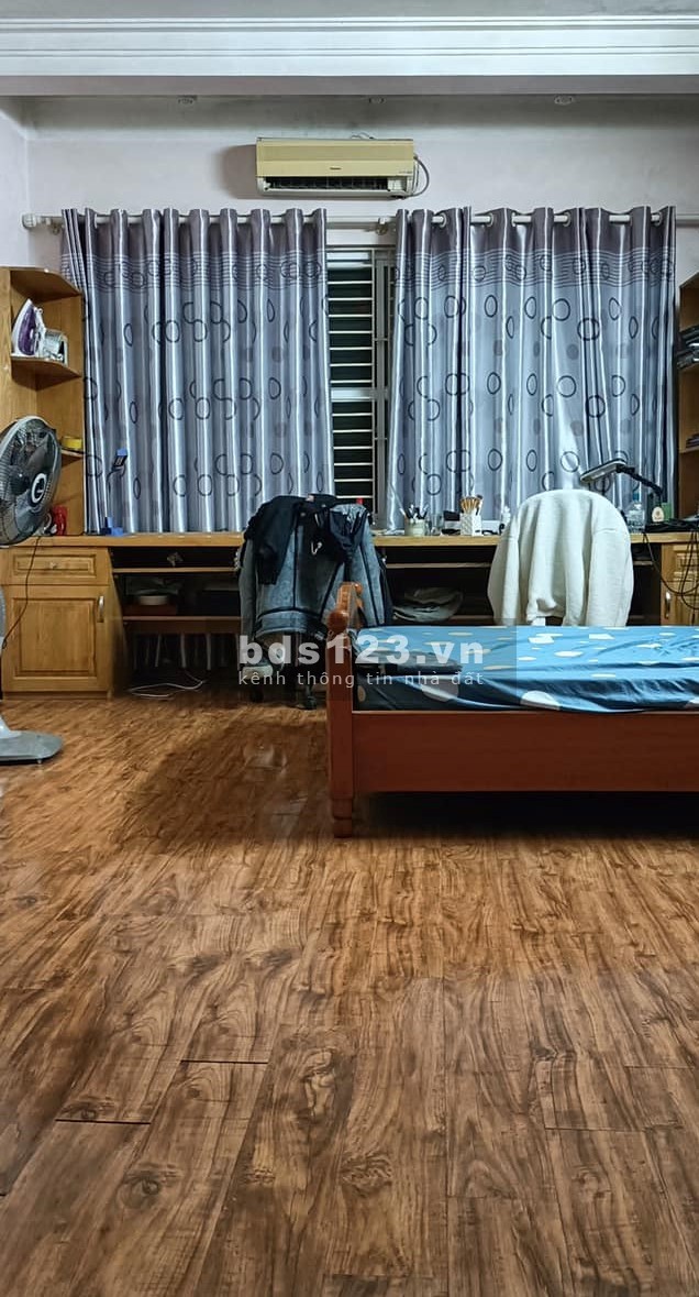 Bán nhà Hoàng Mai, nở hậu 2 mặt thoáng trước nhà xe ba gác tránh, 30m ra ngõ ô tô