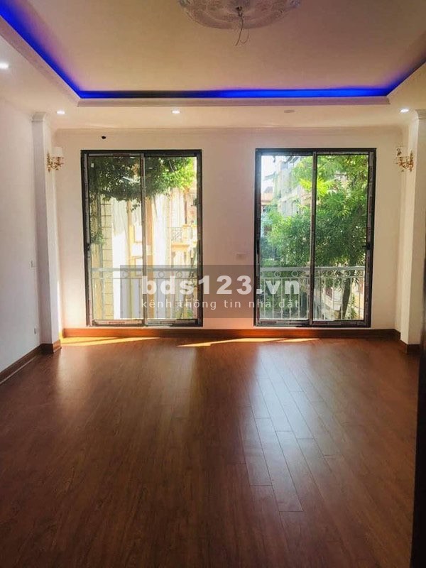 Bán nhà Cầu Diễn ô tô vào nhà dtsd 50m2, giá nhỉnh 4 tỷ thương lượng, liên hệ 0982954858