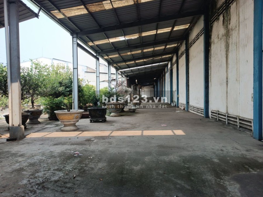 Cho thuê mặt bằng kho bãi giá rẻ mặt tiền đường Quốc Lộ 1A Quận Thủ Đức lh 0938202123
