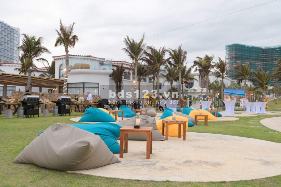 Bán biệt thự view hướng biển bãi dài vịnh Cam Ranh 228m2,3PN