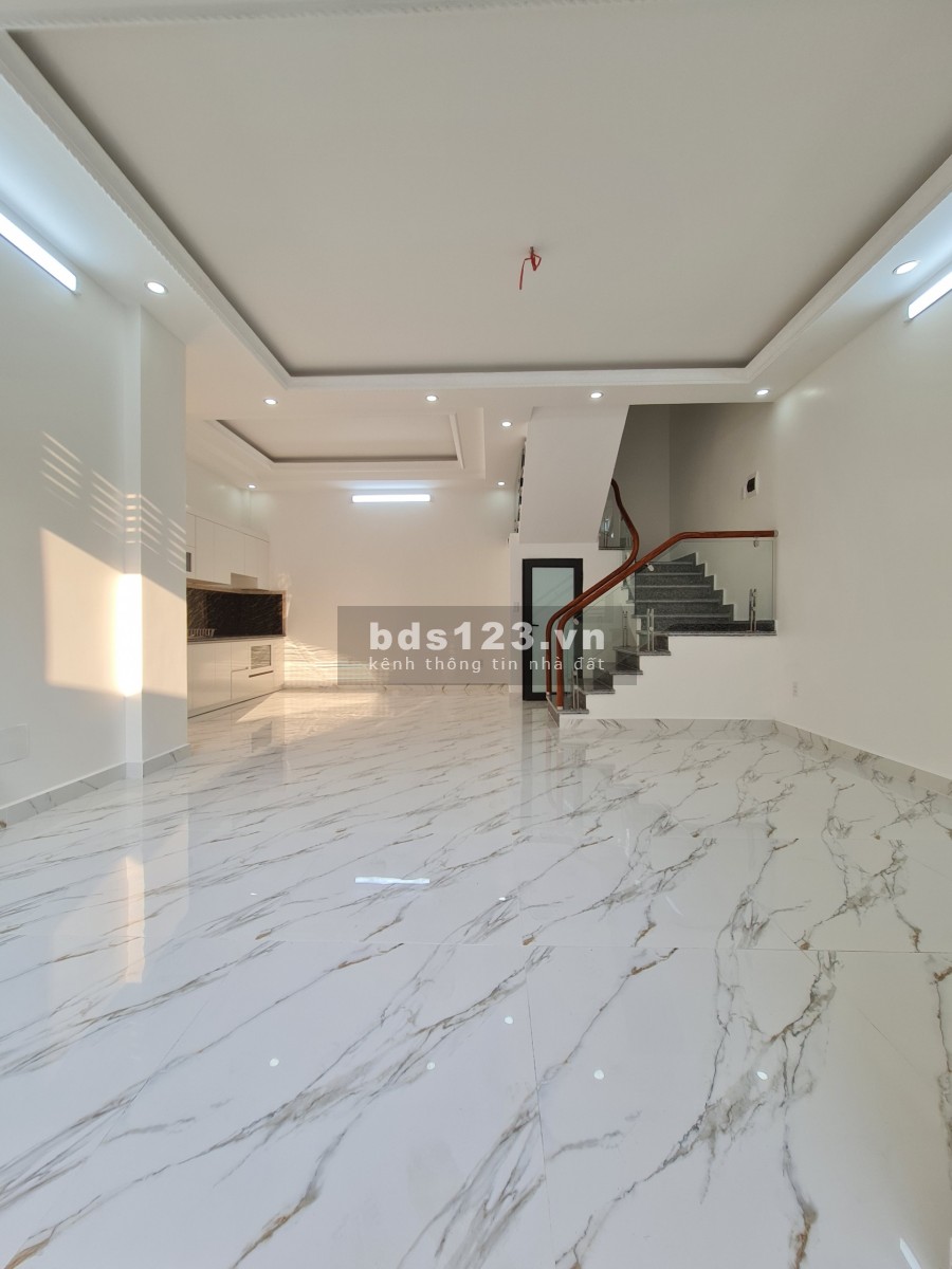 Mở Bán Dãy Nhà 3 căn Đường Chợ Hàng - Lê Chân - Hải Phòng giá bán 2.45 tỷ, lhcc