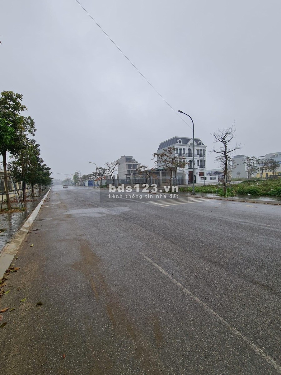 Bán đất siêu đẹp đang cần tiền cần bán gấp chốt ngay không hết, liên hệ 0983290529