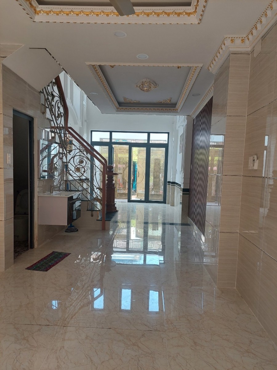 Bán nhà đẹp ở ngay Kha Vạn Cân Chợ Thủ Đức 4 tầng, diện tích 74m2 giá bán 6 tỷ