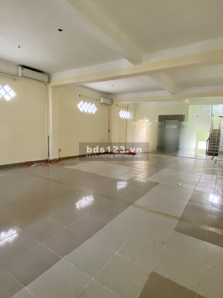 Cho thuê văn phòng mới giá rẻ Tân Phú giá tốt thị trường, đầy đủ công năng