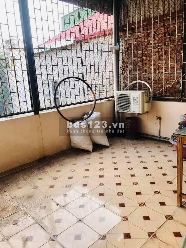 Trung tâm gần phố ngõ to nhà đẹp vào ở được ngay, tiện ích ngập tràn, sổ sẵn chính chủ