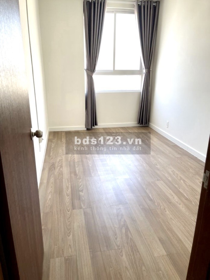 Cần bán căn góc G20.07 Dự án Grand Riverside Quận 4 liên hệ 0986870587