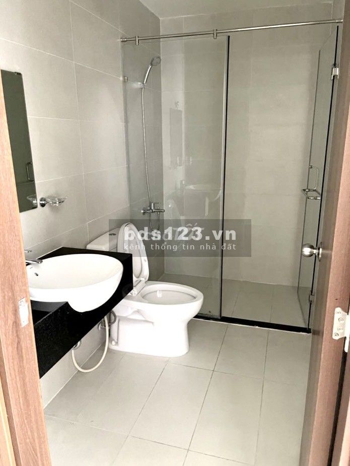 Cần bán căn góc G20.07 Dự án Grand Riverside Quận 4 liên hệ 0986870587