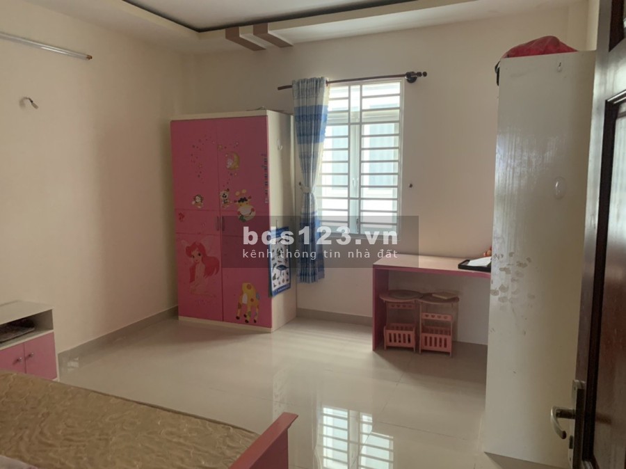 Bán nhà nguyên căn hẻm xe hơi, 3 tầng, diện tích 61M2, giá 6.8 tỷ, phường 4, Quận 8