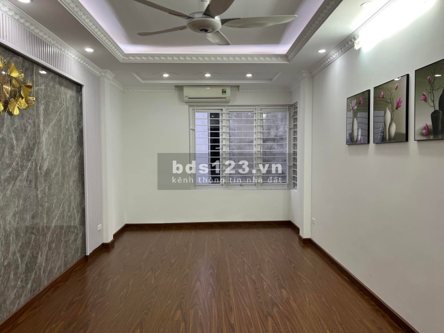 Bán nhà riêng đẹp miễn chê ngõ 210 Hoàng Quốc Việt 40m2 x 6 tầng giá 6,6 tỷ. LH 0912442669