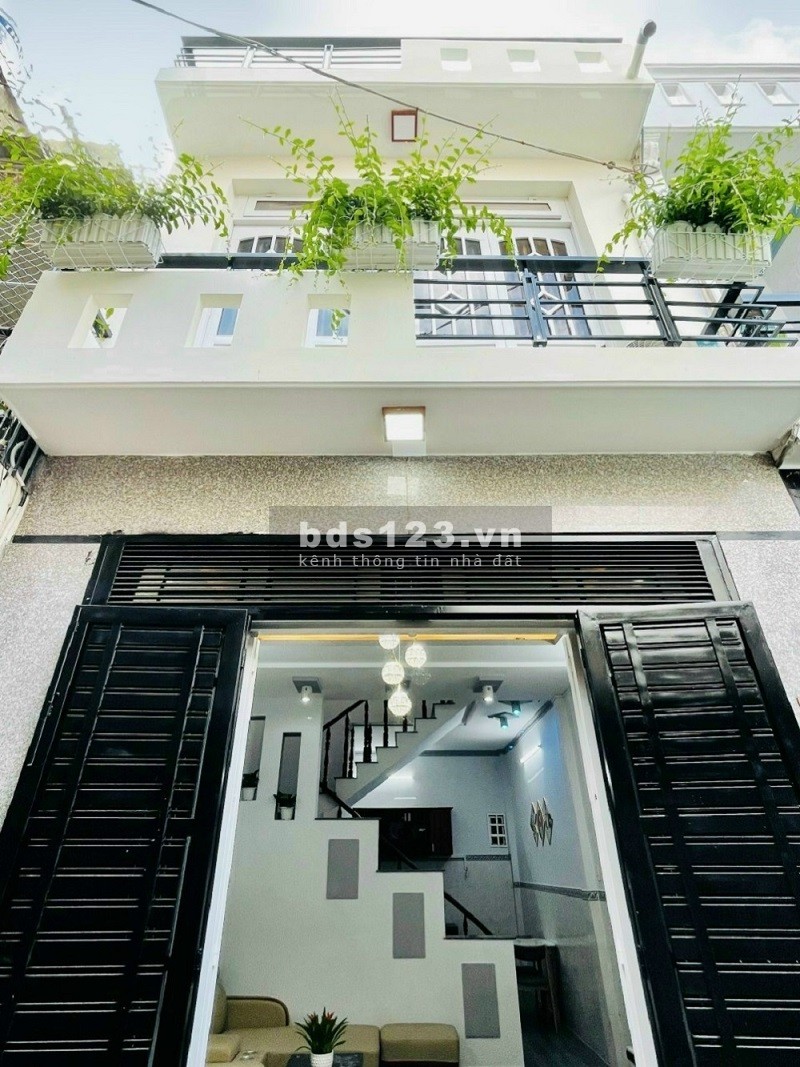 Bán căn nhà phố hẻm 1 sẹc Phạm Văn Bạch, phường 15, Quận Tân Bình, giá tốt đầu tư