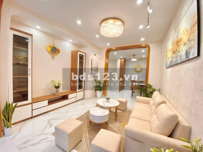 Chính chủ bán nhà phố Vương Thừa Vũ diện tích 50m2, 4 tầng mt 4m, giá chỉ 12 tỷ, lhcc