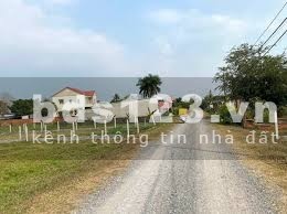 Đất mặt tiền đường Bến Trà Vi shr Mỹ Phước vườn 1000m2 /2ty250 tr shr LH 0902378680