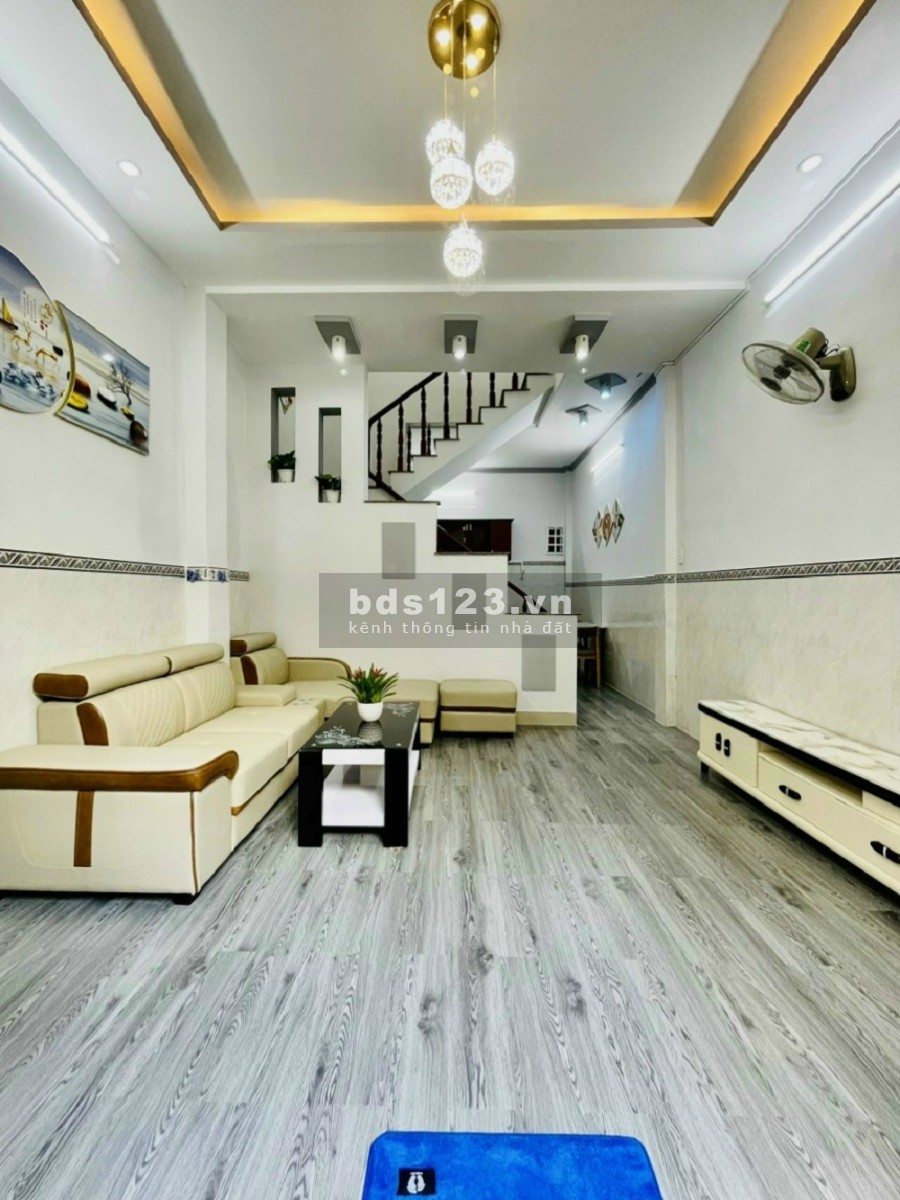 Bán căn nhà phố hẻm 1 sẹc Phạm Văn Bạch, phường 15, Quận Tân Bình, giá tốt đầu tư