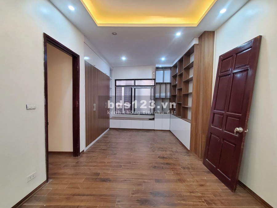 Mặt tiền rộng ngõ cực thoáng hiếm nhá bán giá nhỉnh 4 tỷ, liên hệ 0981198264