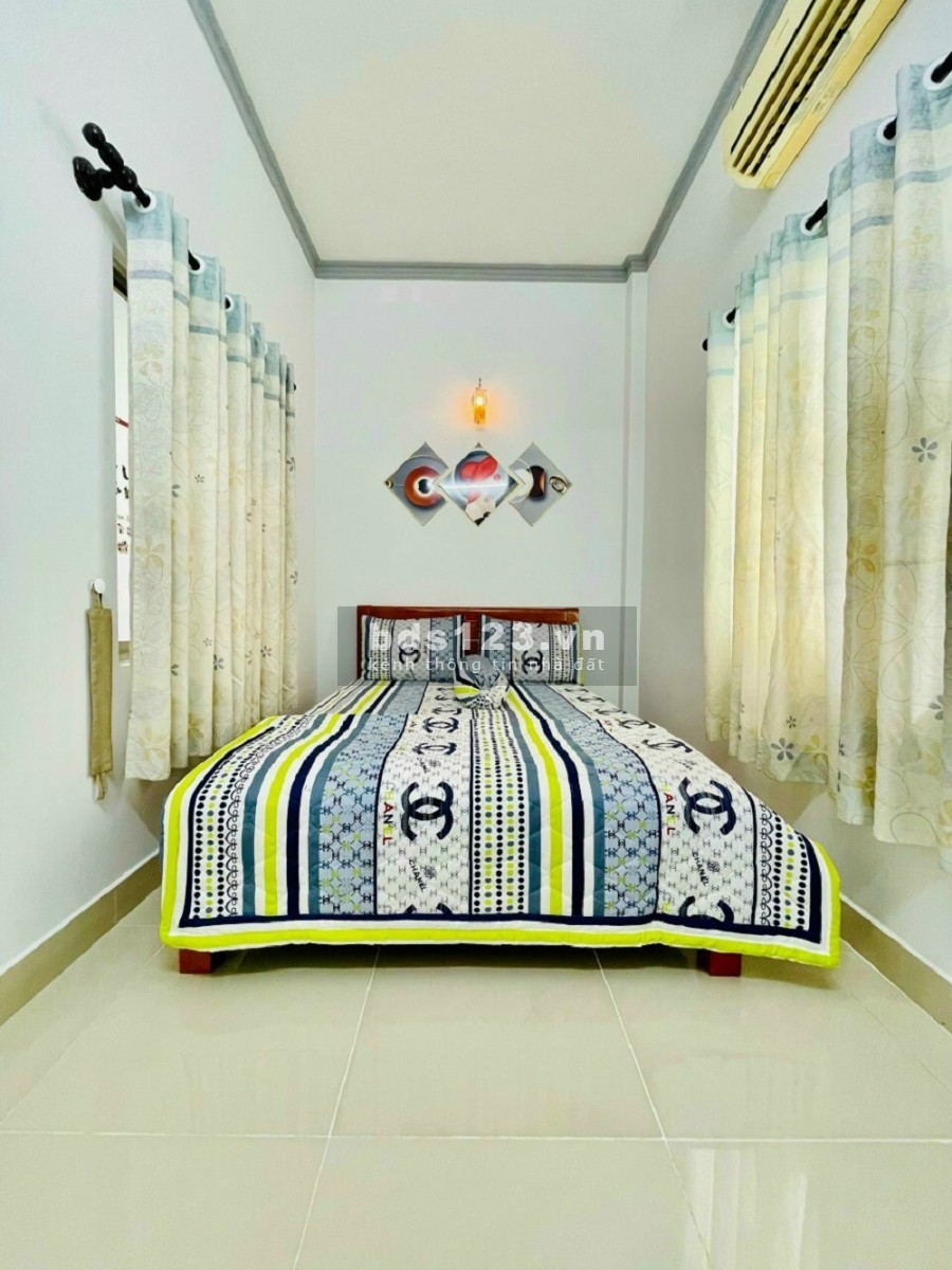 Bán căn nhà phố hẻm 1 sẹc Phạm Văn Bạch, phường 15, Quận Tân Bình, giá tốt đầu tư
