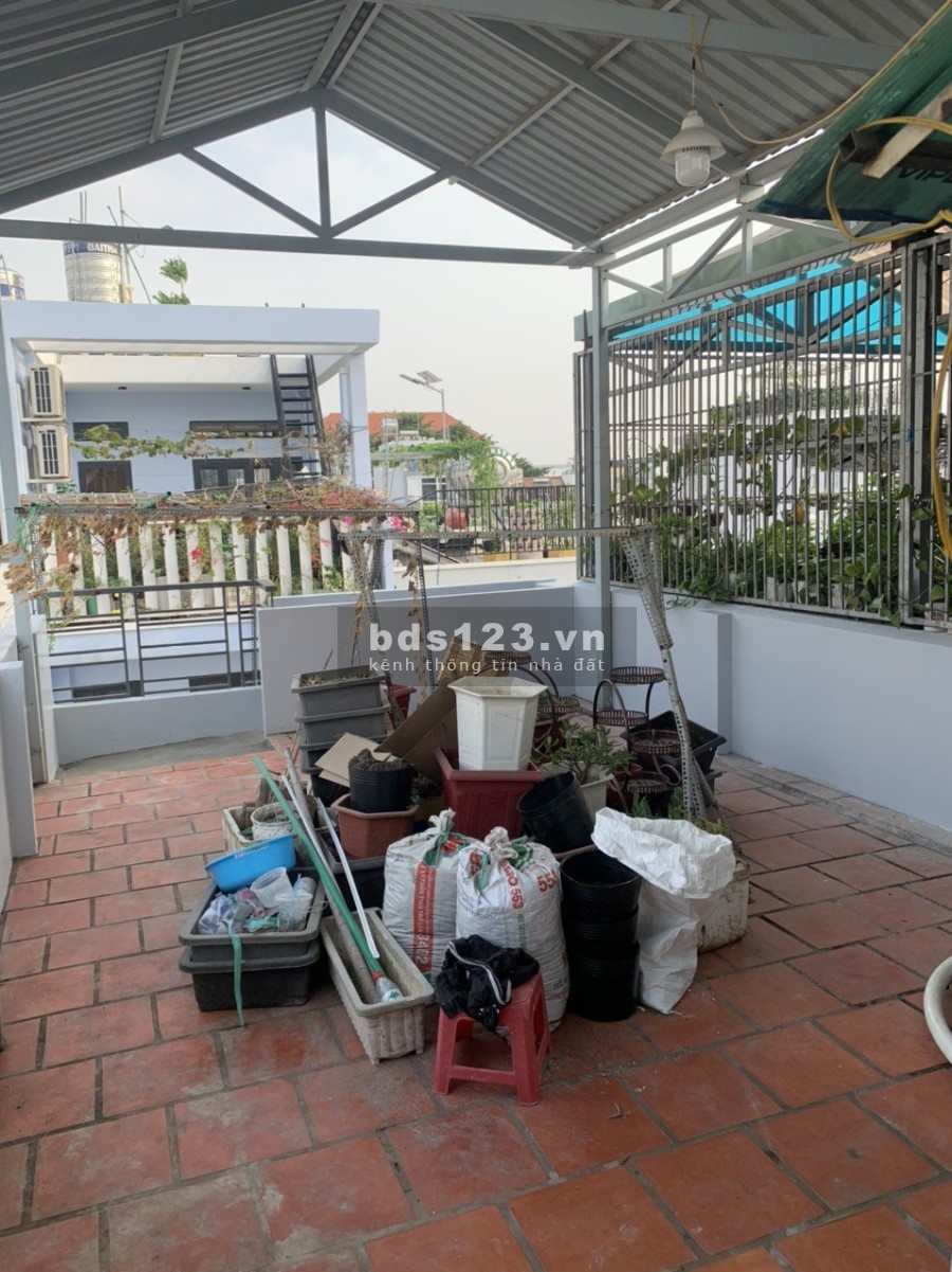 Bán nhà nguyên căn hẻm xe hơi, 3 tầng, diện tích 61M2, giá 6.8 tỷ, phường 4, Quận 8