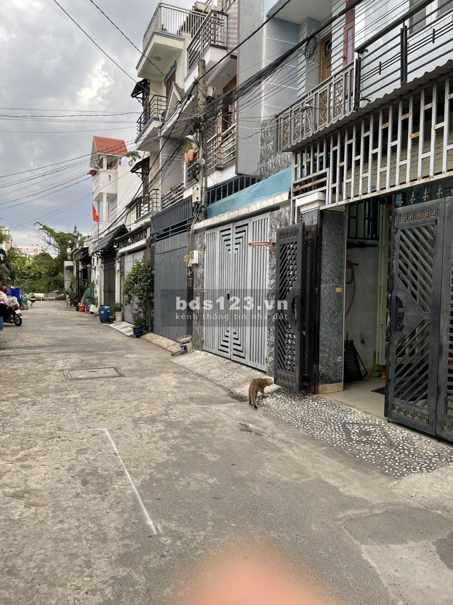 Bán nhà trệt 2 lầu hẻm xe hơi đường 8, Tăng Nhơn Phú B, Tp Thủ Đức giá bán 5 tỷ