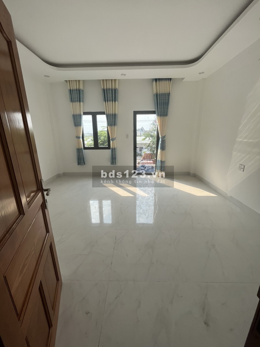 Cho thuê nhà nguyên căn mới xây chưa ở gần chợ Đông Đô An Phú, giá tốt thị trường