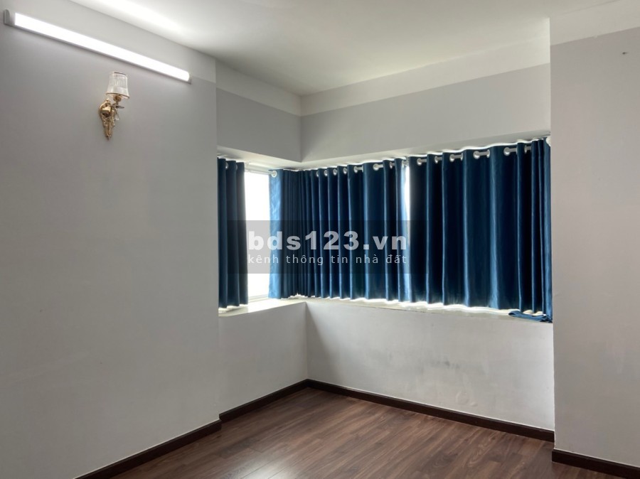 Cần bán căn hộ 93m2 C/C Carilon Aparment Tân Bình giá tốt, liên hệ 0847949599