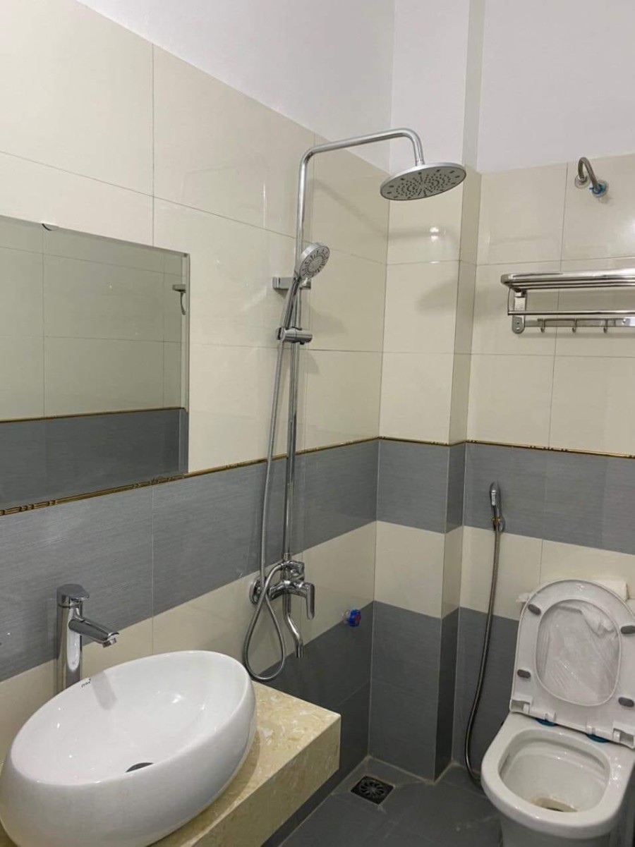 Bán gấp nhà phố Giáp bát 45m giá 3.45 tỷ thương lượng chính chủ 4 tầng gần phố