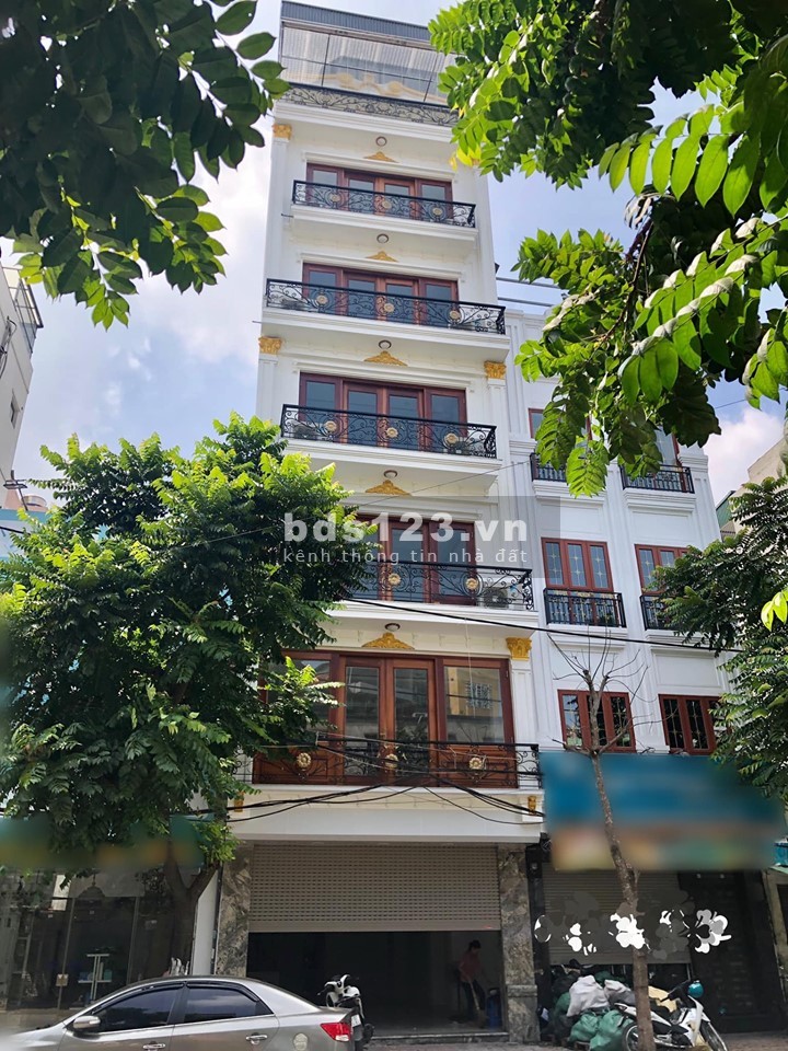 Bán toà nhà 8 tầng dtsd 167m2 mặt phố Yên Phụ doanh thu 210tr/th. LH 0912442669