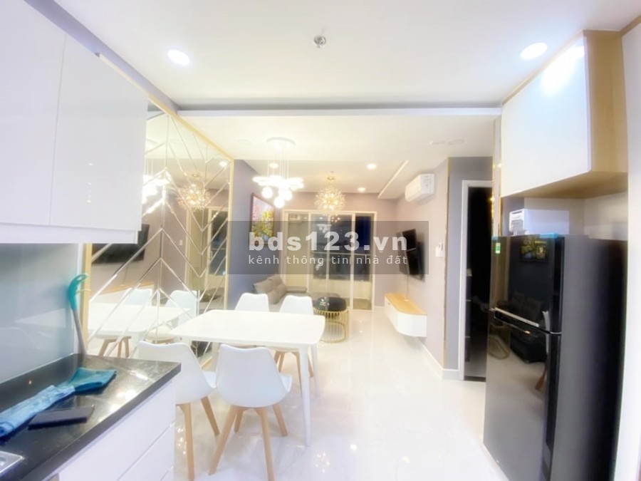 Căn hộ 2PN Terra Royal tầng trung, view Tây Tứ Trạch giá bán 5.5 tỷ, có hợp đồng mua bán