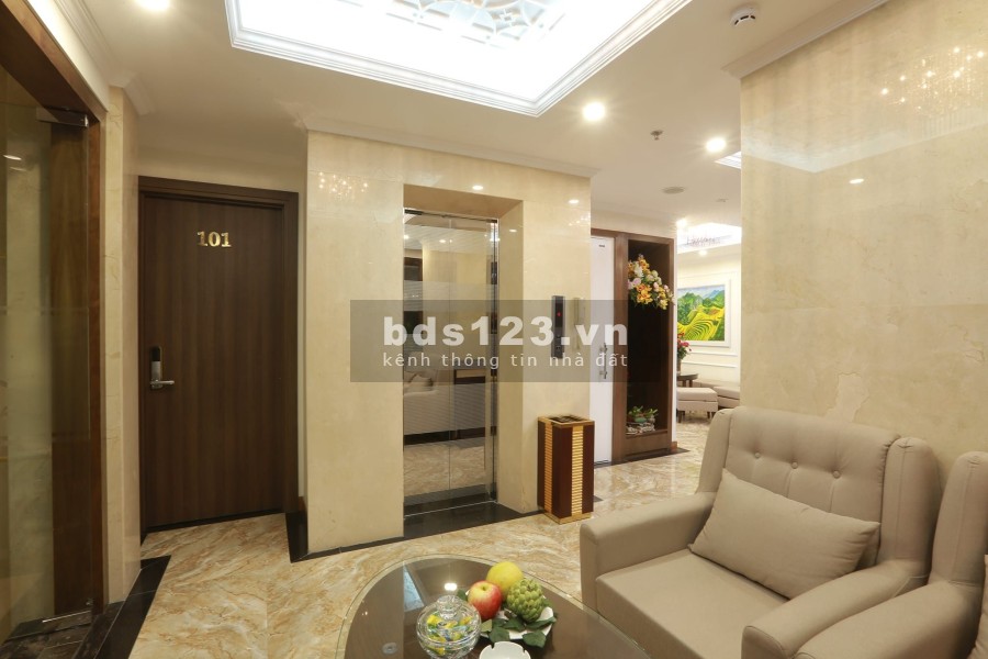 VIP, Bán Khách Sạn 10 Tầng Phố Dịch Vọng Hậu, Cầu Giấy, Doanh Thu 300 triệu, 50 tỷ, LH 0986701778