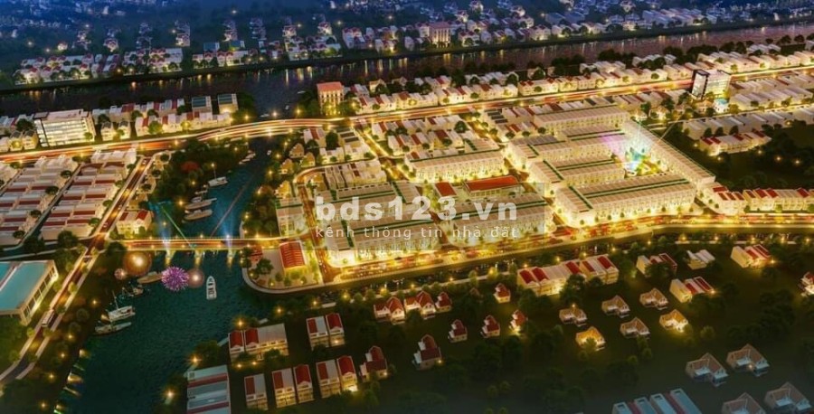 Bán đất mặt tiền ngay trung tâm chợ view núi