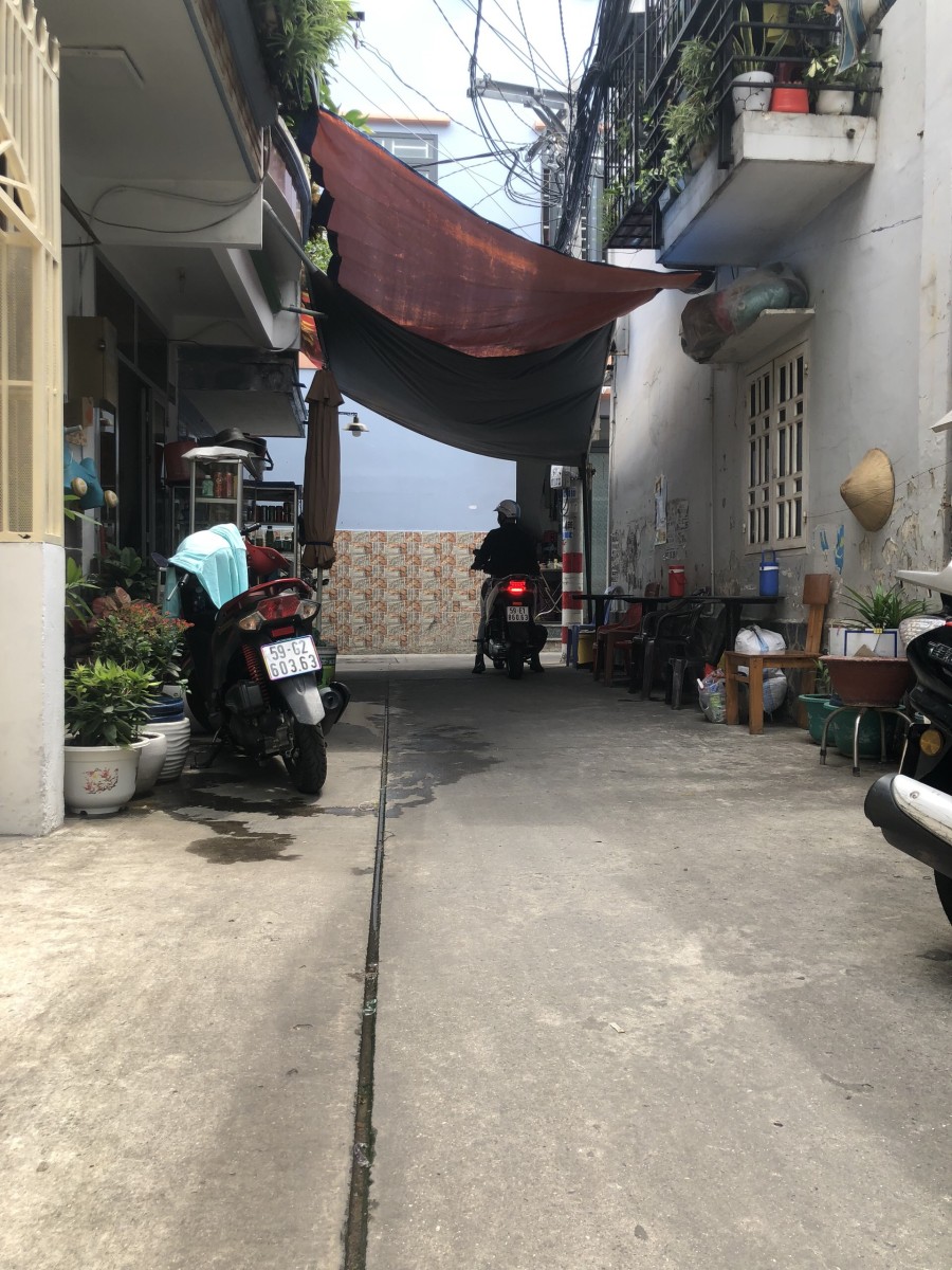 Rẻ sập sần Cách Mạng Tháng Tám, giá chỉ 90 triệu/m2, thương lượng chính chủ, giá tốt