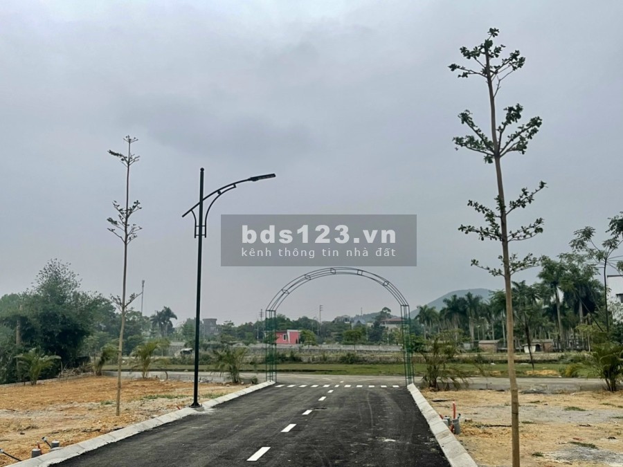 Chính chủ cần bán đất 80m2 full thổ cư, cạnh Xanh Villas, sát đại lộ Thăng Long- giá 1 tỉ