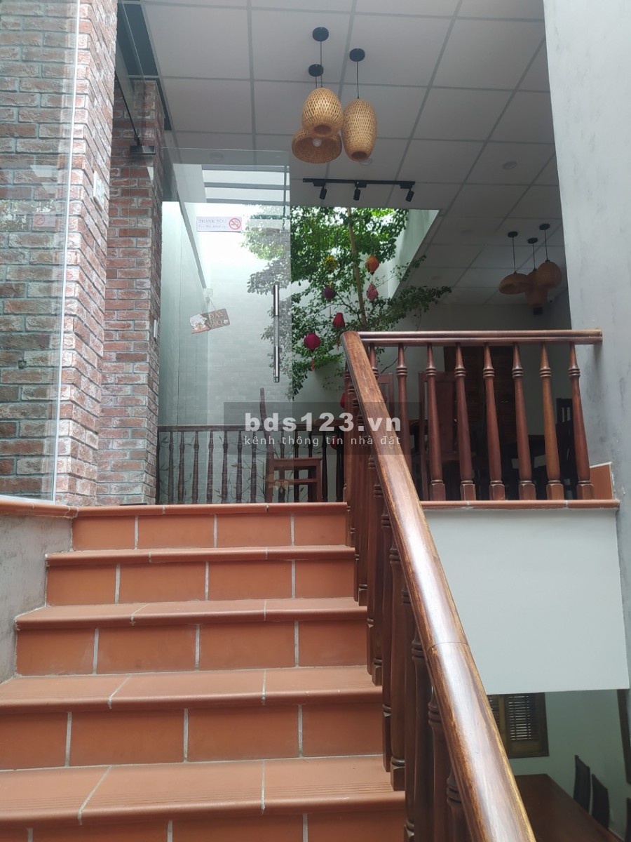 Bán nhà hàng vị trí đẹp tại tp Bà Rịa tiềm năng tốt, pháp lý chính chủ, bàn giao công chứng ngay