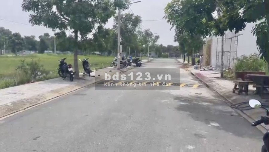 Bán nền đất 72m2 khu dân cư cát tường phú sinh, đường Tỉnh Lộ 9 Long An giá 1.35 tỷ