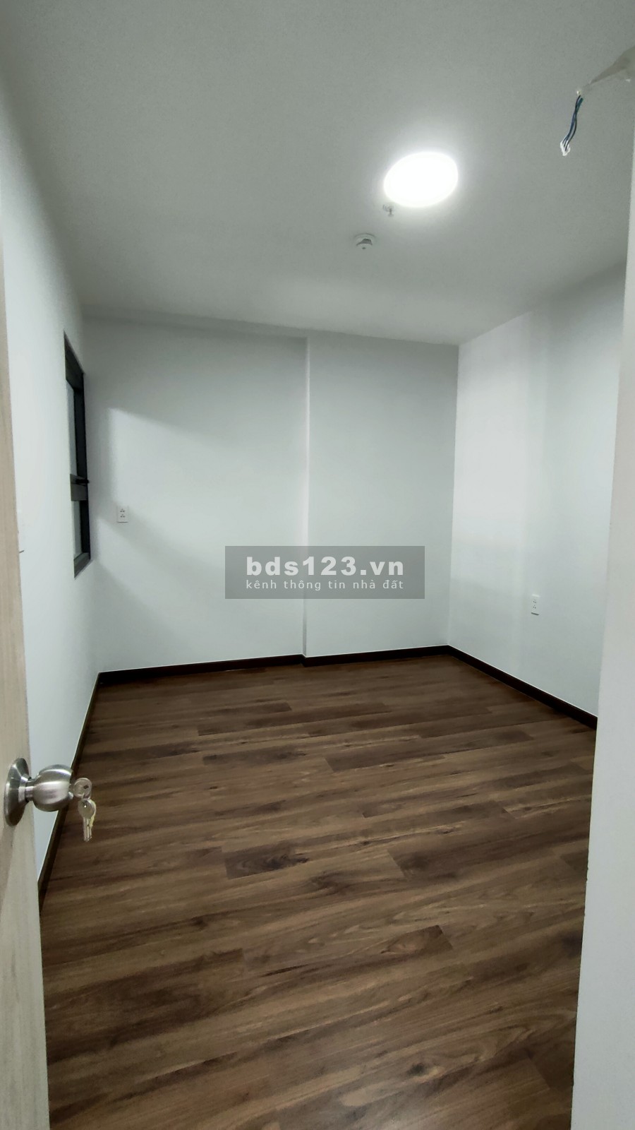 Cần Bán cắt lỗ căn 3pn,2wc 80m2 .Căn góc view siêu đẹp chính diện hồ bơi ốc đảo.